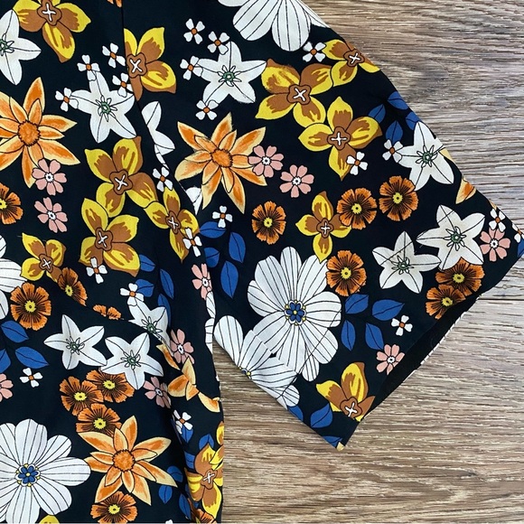 EUC SANDRO Ekin Floral Print V-Neck Short Sleeve Top With White Eyelets XS-Small - Picture 8 of 16